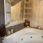 Holiday home Chaleureux Avec Piscine Privee