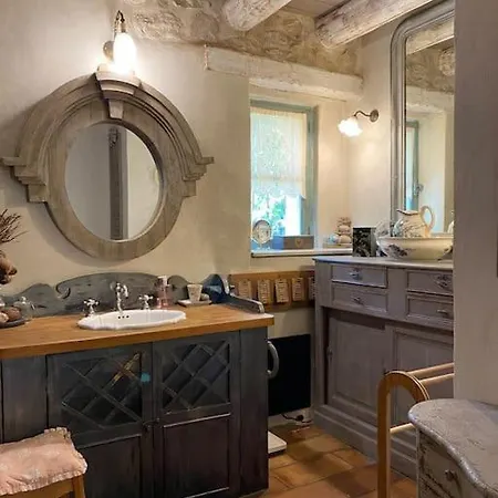 Casa de Férias Chaleureux Avec Piscine Privee *